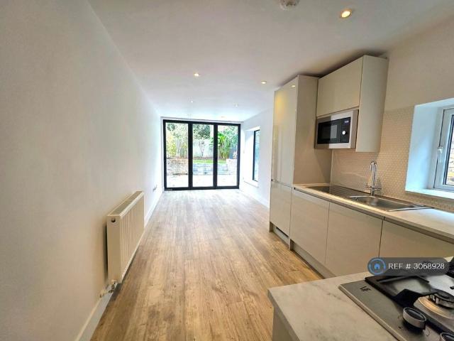 Apartment for rent in London Borough of Brent, Greater London