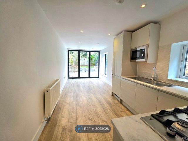 Apartment for rent in London Borough of Brent, Greater London