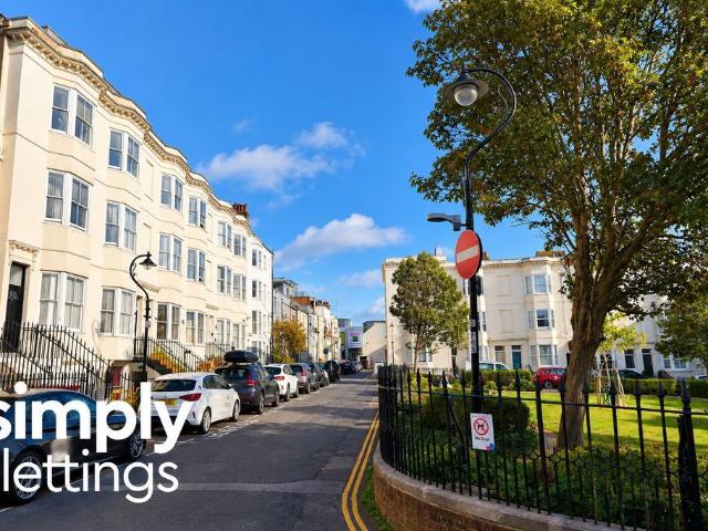 House for rent in Brunswick, Brighton