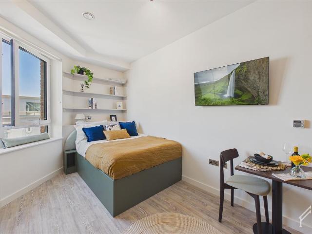 Studio for rent in Norbiton, Greater London