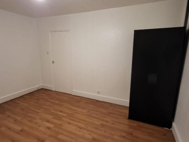 House for rent in London Borough of Ealing, Greater London