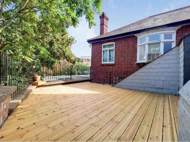 Apartment for rent in Lower Halliford, Surrey