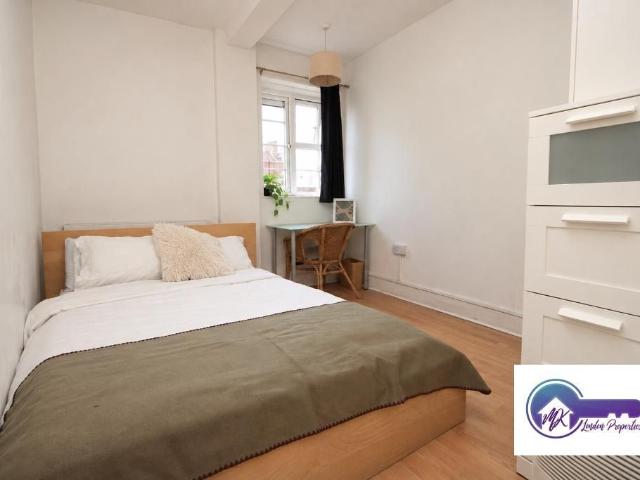 Room for rent in Maitland Park, Greater London