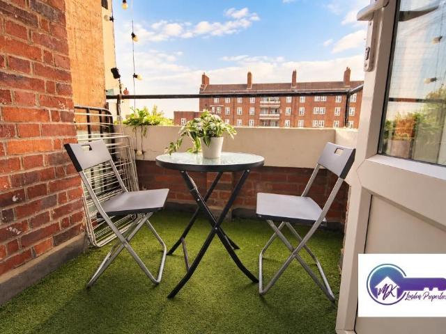 Room for rent in Maitland Park, Greater London
