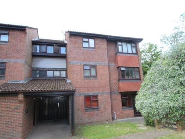 House for rent in Pouchen End, Hertfordshire