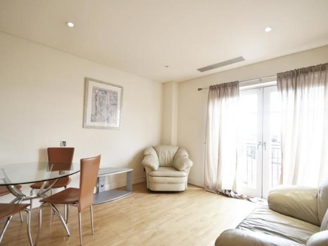 Apartment for rent in St. John's Wood, Greater London