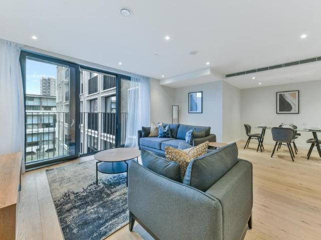 Apartment for rent in Lyons, Greater London