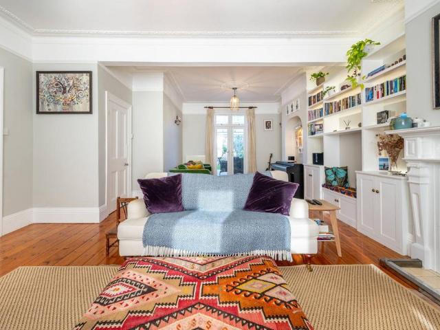 House for rent in London Borough of Redbridge, Greater London