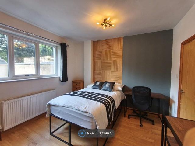 Studio for rent in Edgbaston, Birmingham