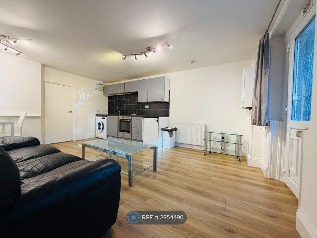 Apartment for rent in Hyde Park, West Yorkshire