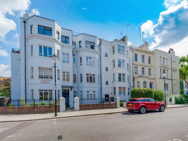 Apartment for rent in North Kensington, Greater London