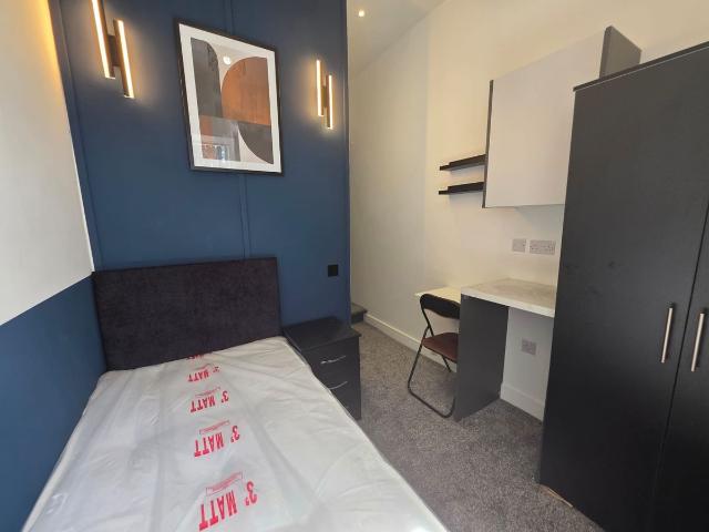 Studio for rent in Spring Park, Luton