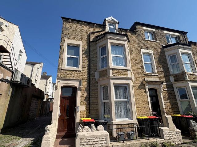 Apartment for rent in West End, Bare