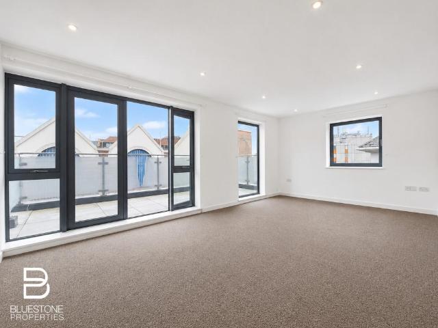 Apartment for rent in Red Hill, Surrey