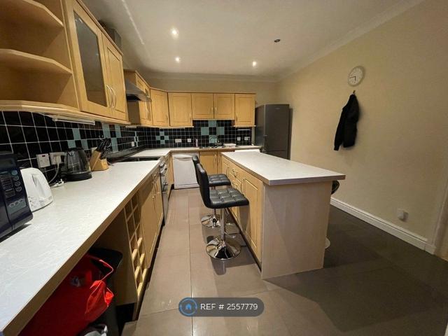 Apartment for rent in Woodside, Scotland