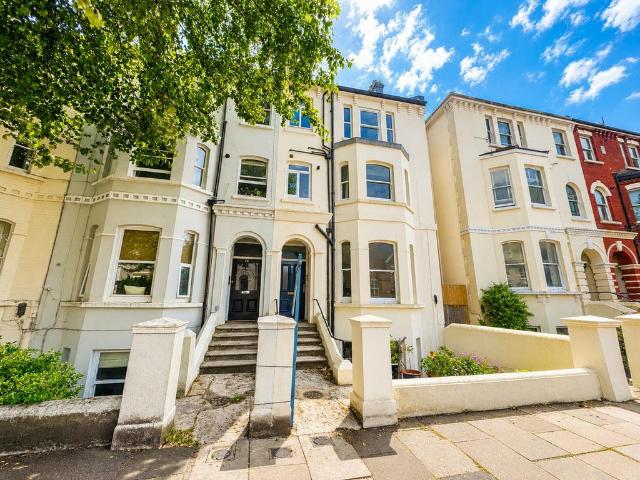 Apartment for rent in Aldrington
