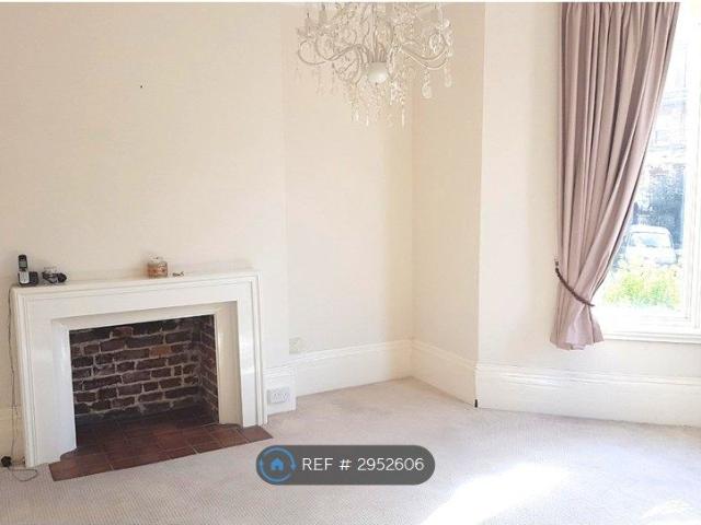 Apartment for rent in Aldrington