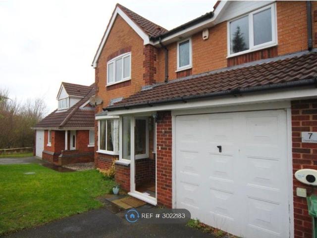House for rent in Calderstones