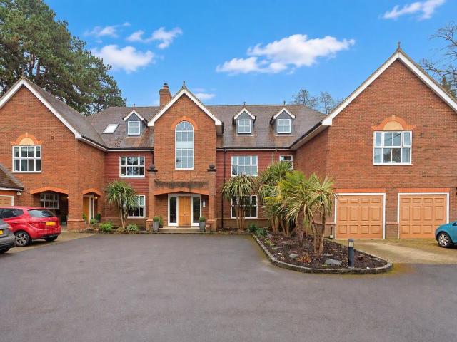 Apartment for rent in Sunningdale, Windsor and Maidenhead