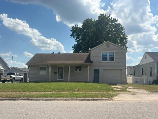 House for sale in East Saint Louis, Illinois
