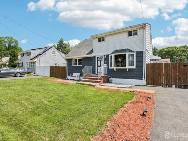 House for sale in Avenel House for sale in Avenel