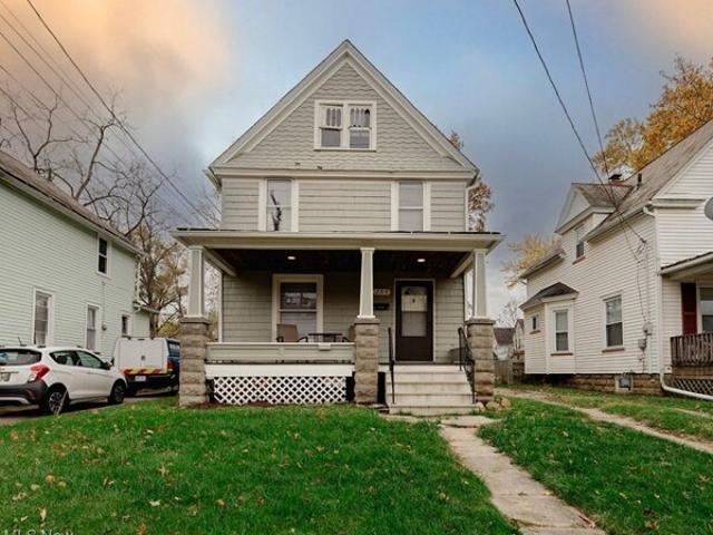 House for sale in Elyria, Ohio