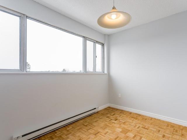 Townhouse for rent in Bramalea, Brampton