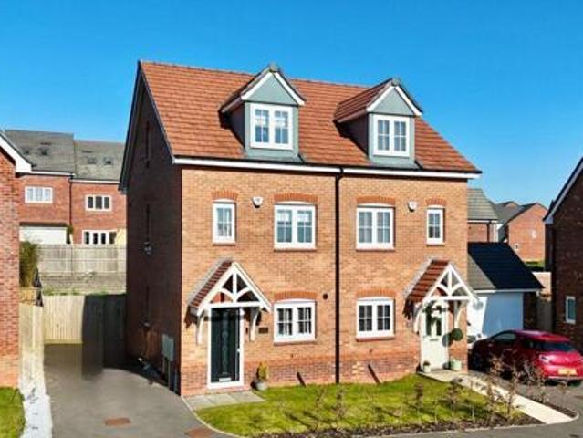 House for sale in Stone, Baswich