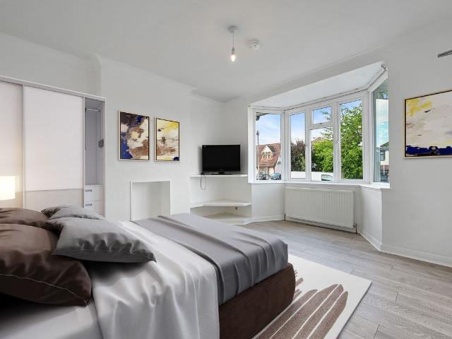 Apartment for rent in Worcester Park, Greater London