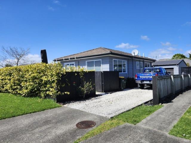 House for rent in Awhitu, Oroua County