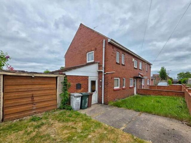 House for sale in Darfield, South Yorkshire