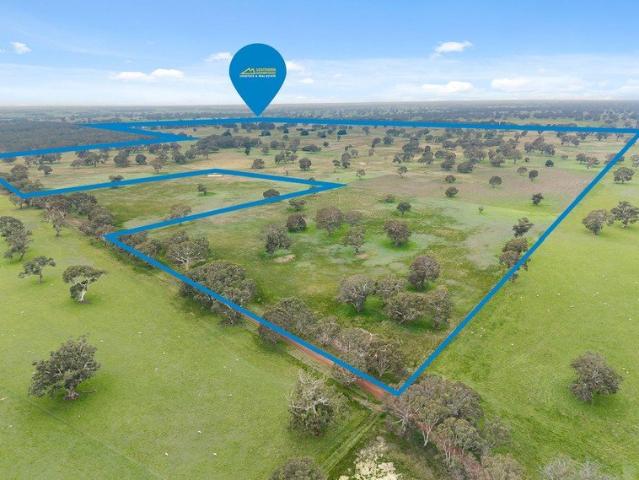 Cottage for sale in Dunkeld, Victoria