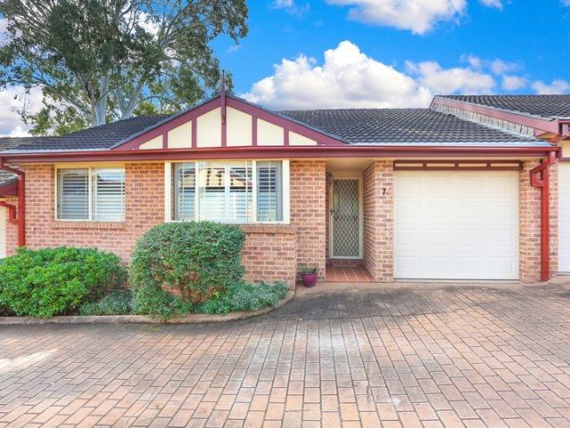 Villa for sale in Sydney, New South Wales