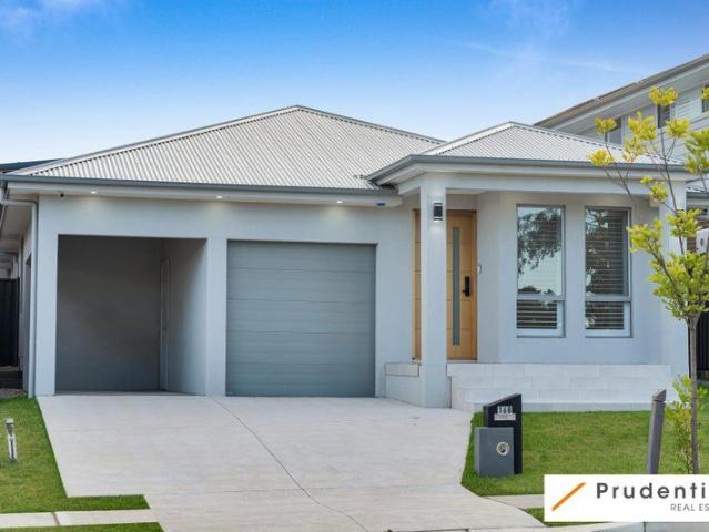 House for rent in Rosemeadow, Sydney