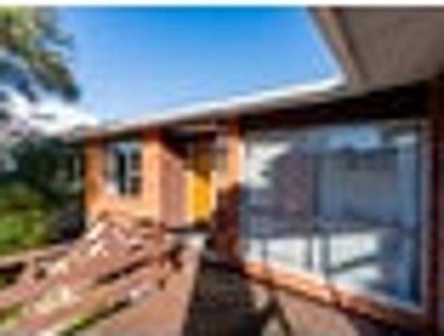 House for sale in Otakou