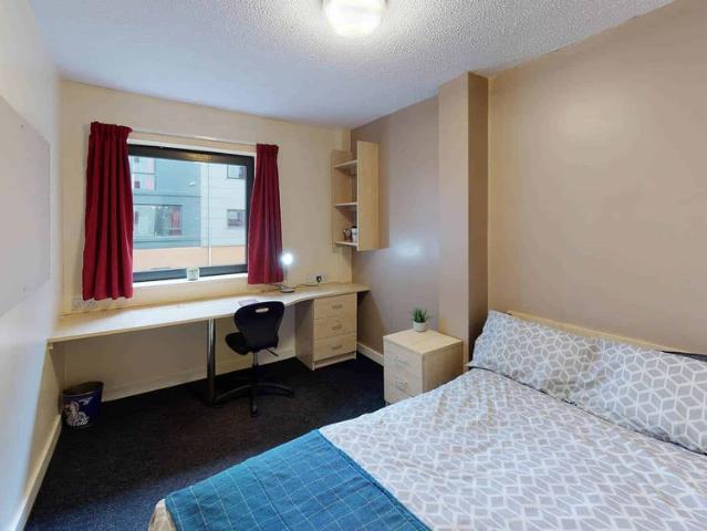 Room for rent in Castlegate, Sheffield