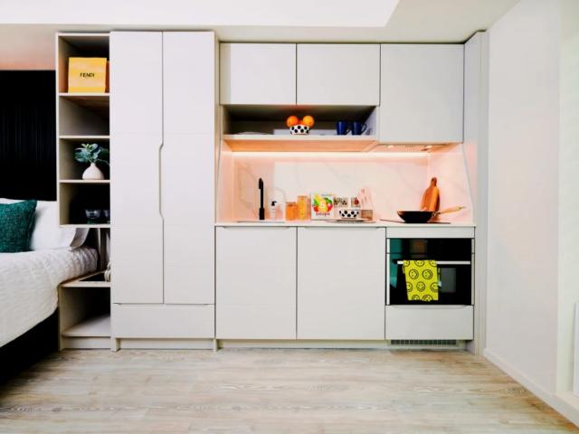 Studio for rent in Canongate, Old Town