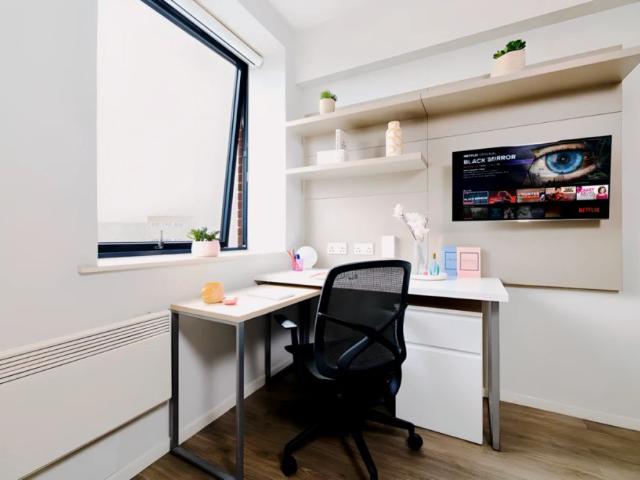Studio for rent in Watergate, Devon