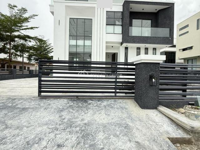Detached duplex for sale in Lekki, Lagos