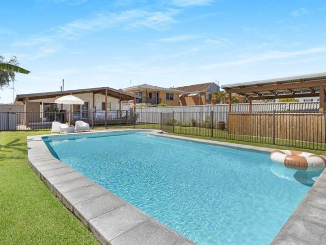 House for sale in Golden Beach, Sunshine Coast Regional