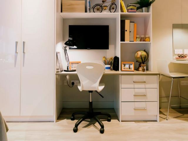 Studio for rent in Huddersfield, West Yorkshire
