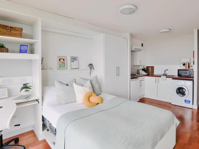 Studio for rent in Falmouth, Cornwall