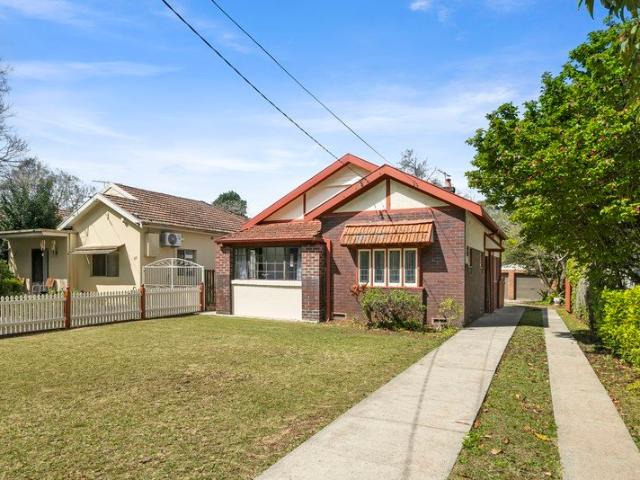 House for sale in Lower North Shore, Sydney
