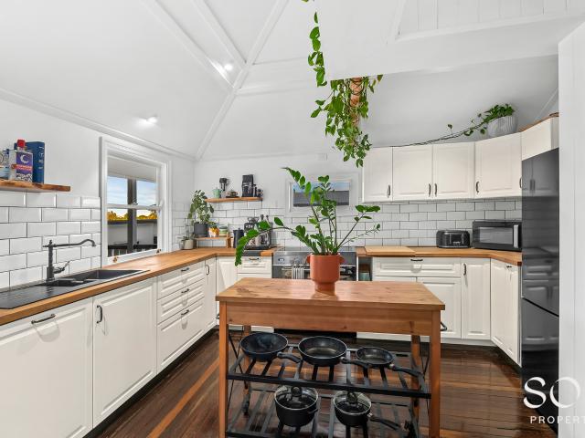 Townhouse for sale in Toombul, Queensland