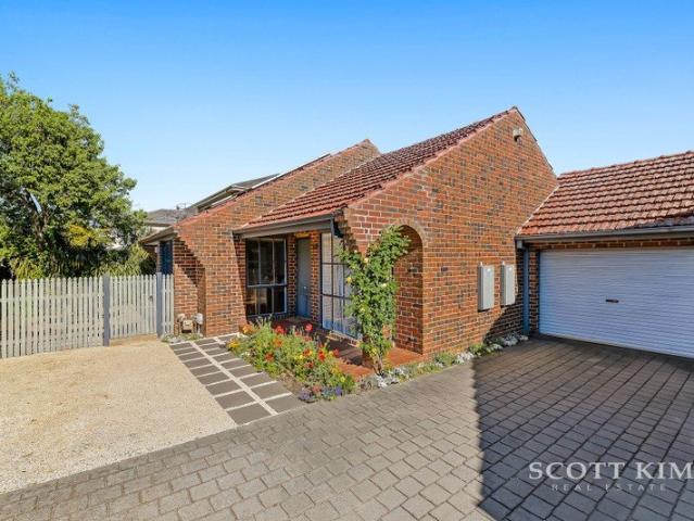 Apartment for sale in Tally Ho, Melbourne