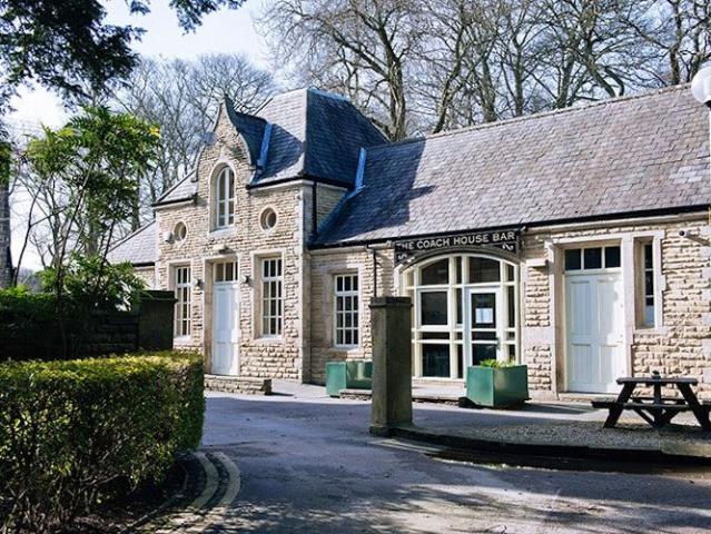 Room for rent in Weetwood, West Yorkshire