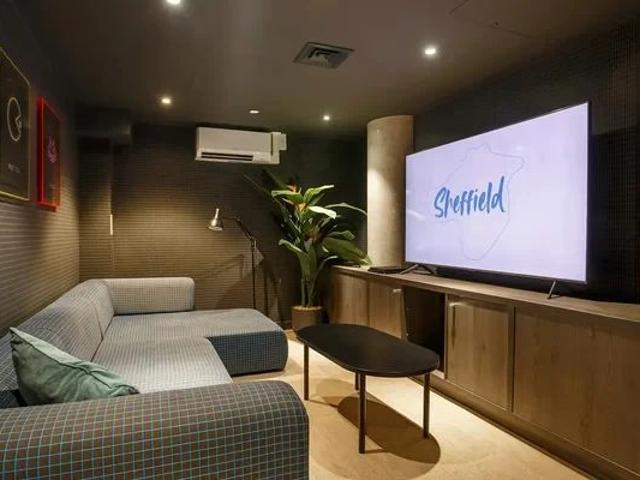 Studio for rent in Devonshire, South Yorkshire