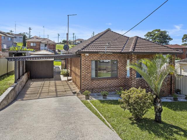 House for rent in Wollongong West, New South Wales