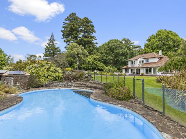 House for sale in Hamilton