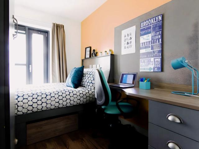 Room for rent in Pennycomequick, Plymouth